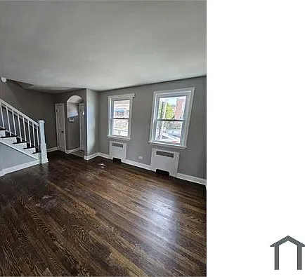 3 bed, 1080 sqft, $2,200 — Photo 1