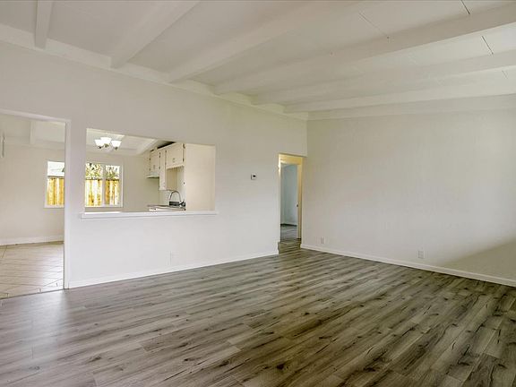 4th image of 10160 Lyndale Ave