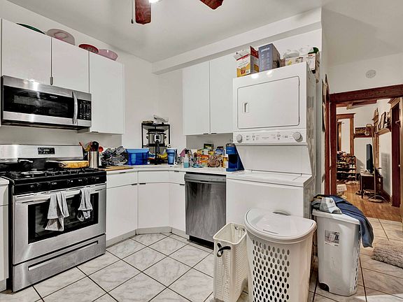 4th image of 833 N Richmond St