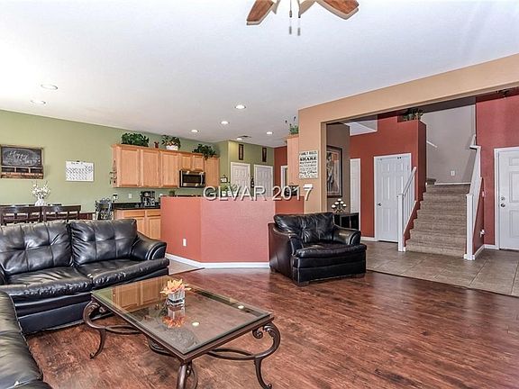 4th image of 3817 Hollycroft Dr