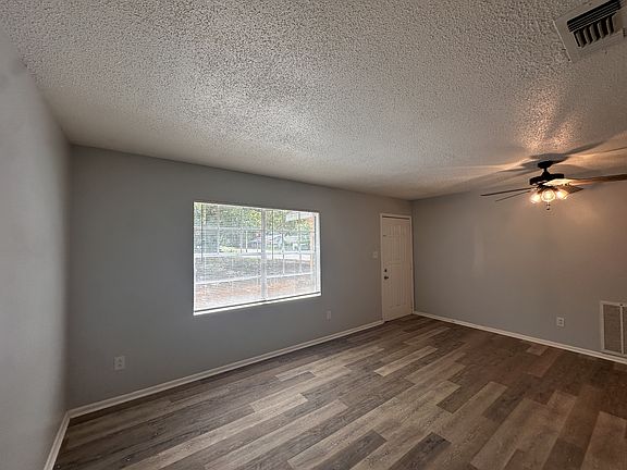 4th image of 3801 Elizabeth St #2PINEY-12