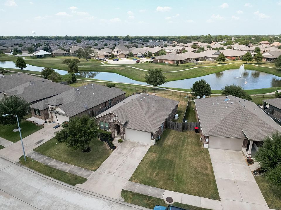 1st image of 2822 Canadian Goose Ln