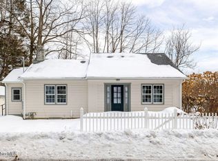 6 Lake Ave, Great Barrington, MA 01230
