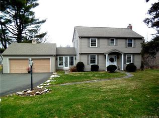 84 Long Hill Rd, Middlefield, CT 06455