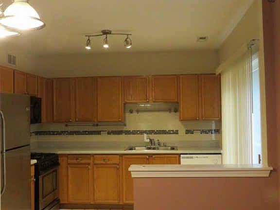 5th image of 1404 W Split Oak Cir