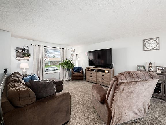 5th image of 4023 Cypress Ave
