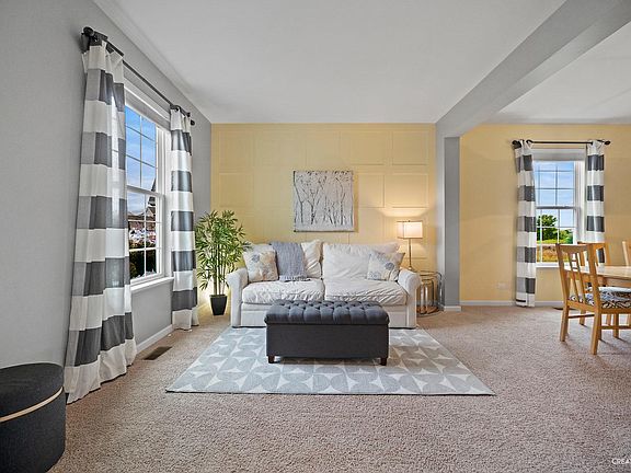 4th image of 2385 Mayfield Dr
