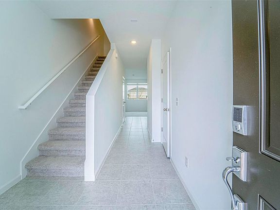 4th image of 1918 Bluewater Ln