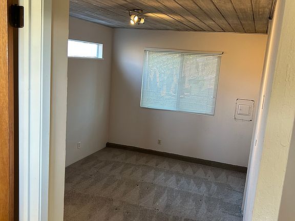 5th image of 3002 Neal Ave