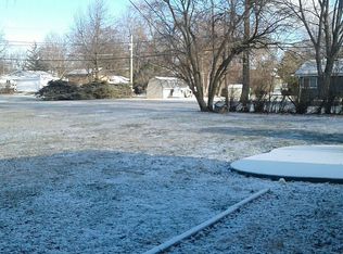 804 Blackhawk Dr, Schaumburg, IL 60193