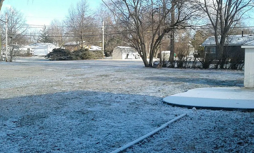 804 Blackhawk Dr photo 1