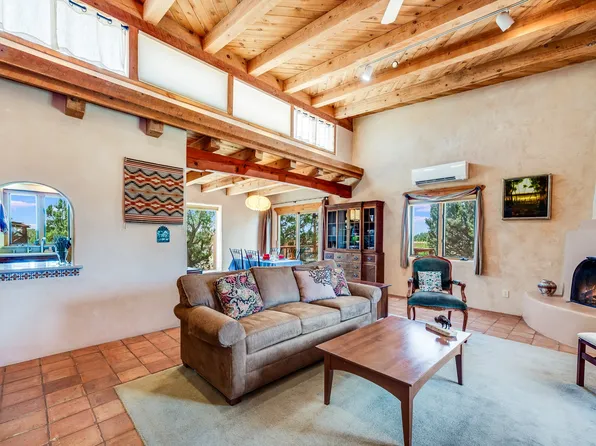 5 Ortiz Ln, Santa Fe, NM 87508