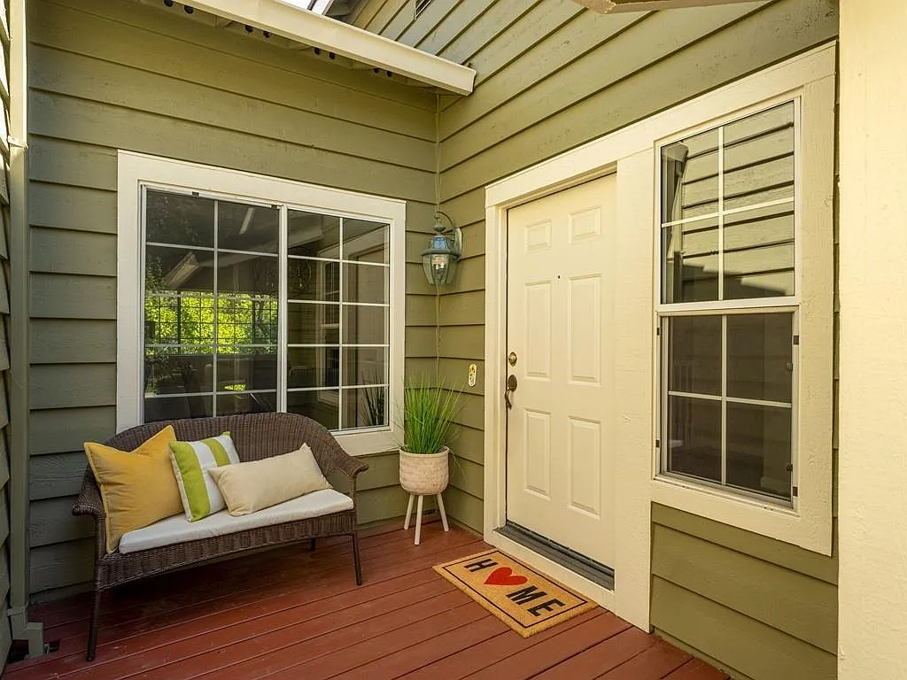 1230 Shelby Creek Ln photo 1