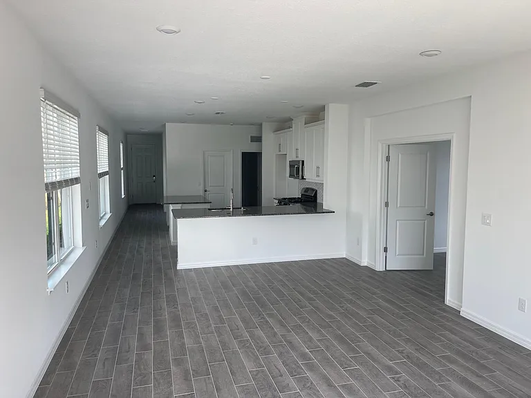 15249 Shady Palms Ln — Photo 6