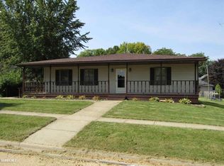 410 S Linn St, Shannon, IL 61078