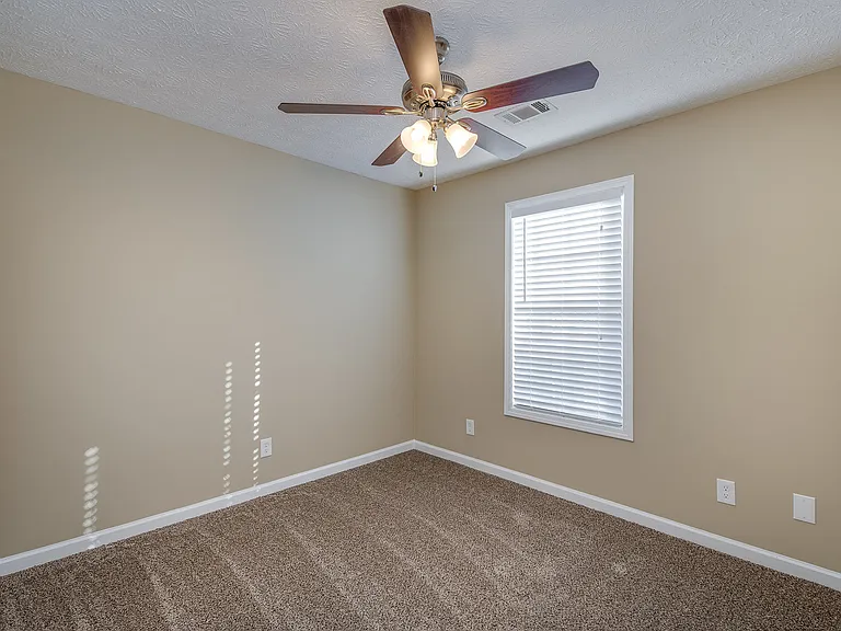35 Oak Ridge Ct — Photo 15