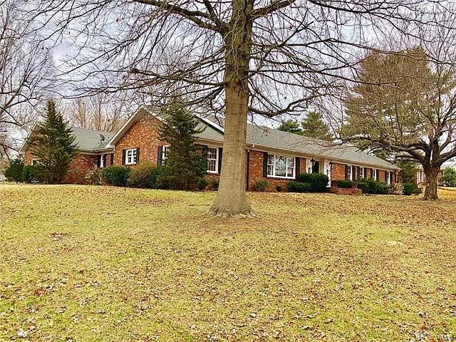 2nd image of 160 Mockingbird Ln