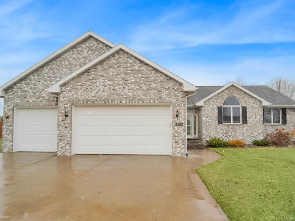 805 W Ann St, Kaukauna, WI 54130
