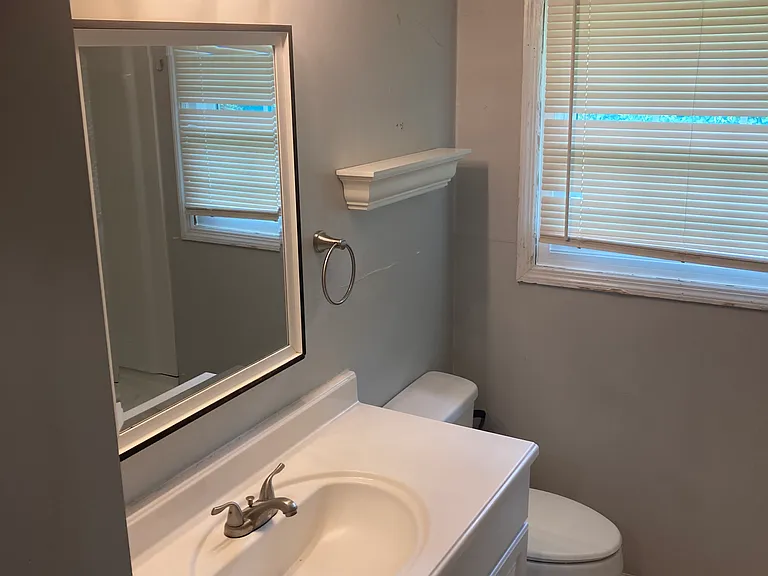 111 Trinity Dr — Photo 13