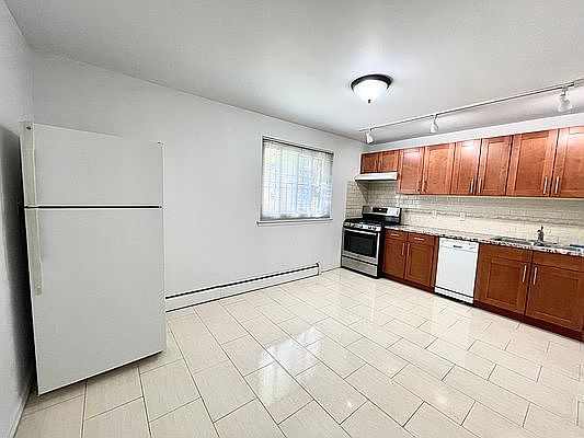 1st image of 23-26 42nd St #A2