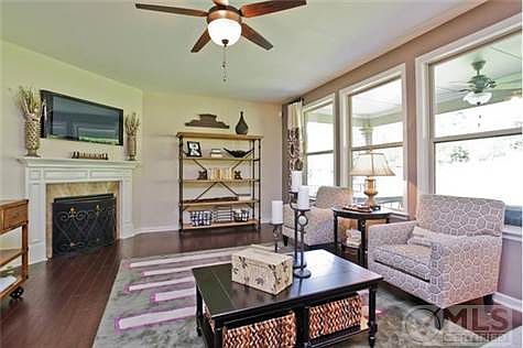 2nd image of 2319 Carouth Ct #522