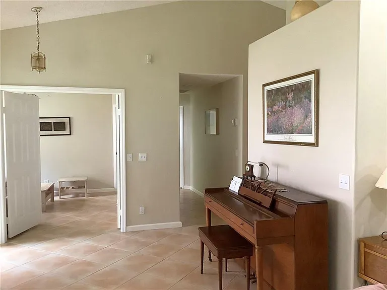 7904 Mansfield Hollow Rd — Photo 3