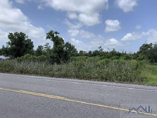 1st image of 3330 Grand Caillou Rd