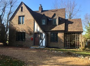 923 S Hamilton St, Sullivan, IL 61951