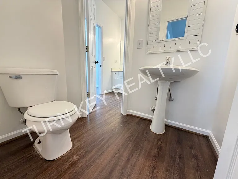 1458 Amberley Woods Cv — Photo 10