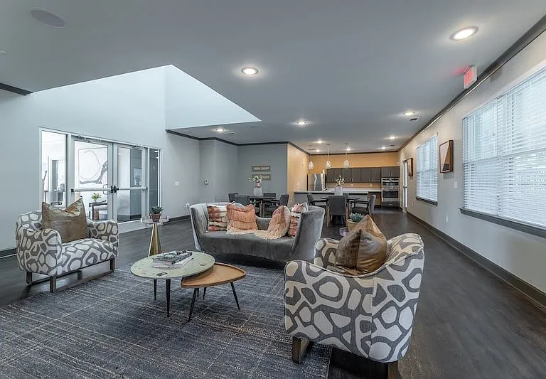 516 N Pierce St #516 — Photo 15