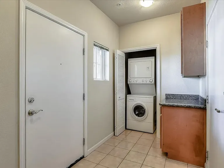 2716 McKee Rd — Photo 8