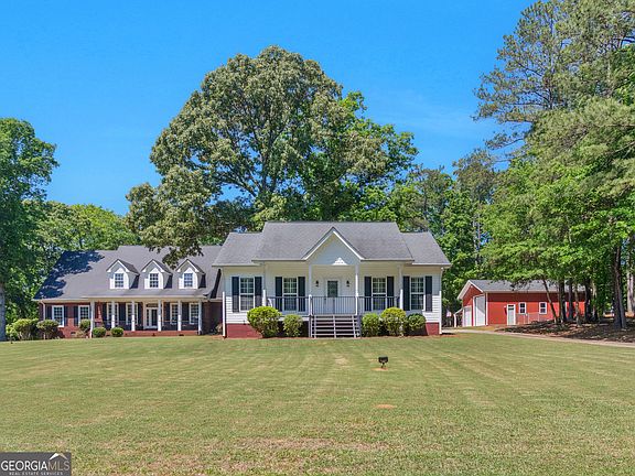 2nd image of 445 Patterson Rd