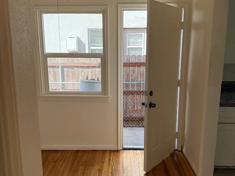 4433 Illinois St #4433 — Photo 19