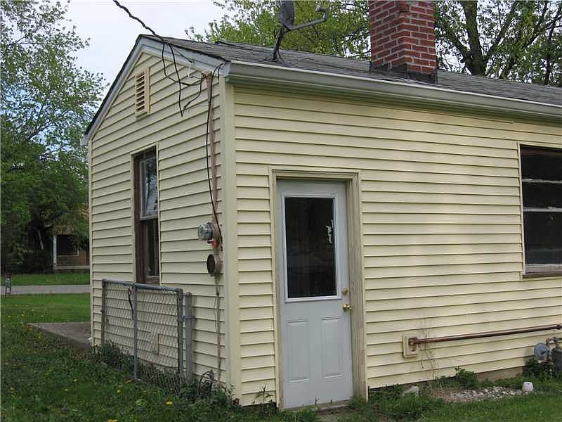 2nd image of 4142 Elmhurst Dr