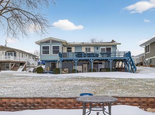 106 Hilltop Ct, Brooklyn, MI 49230