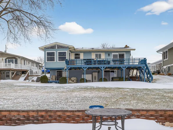 106 Hilltop Ct, Brooklyn, MI 49230