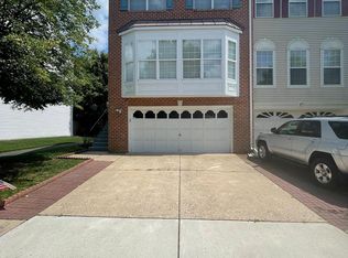 6633 Creek Point Way, Alexandria, VA 22315