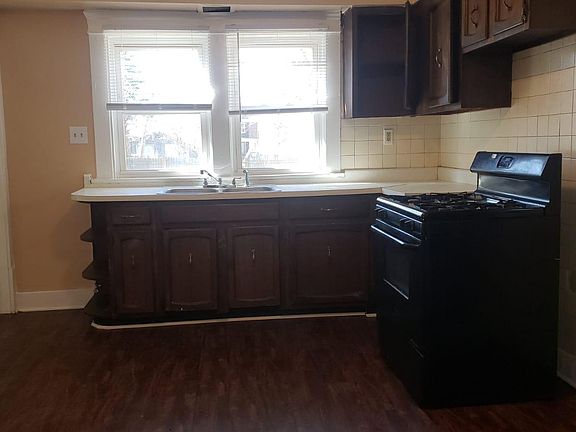 4th image of 816 Beardsley St #1