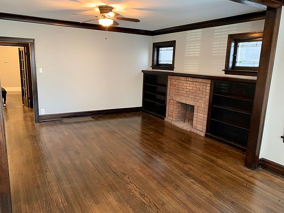 2nd image of 5942 N Paulina St #1