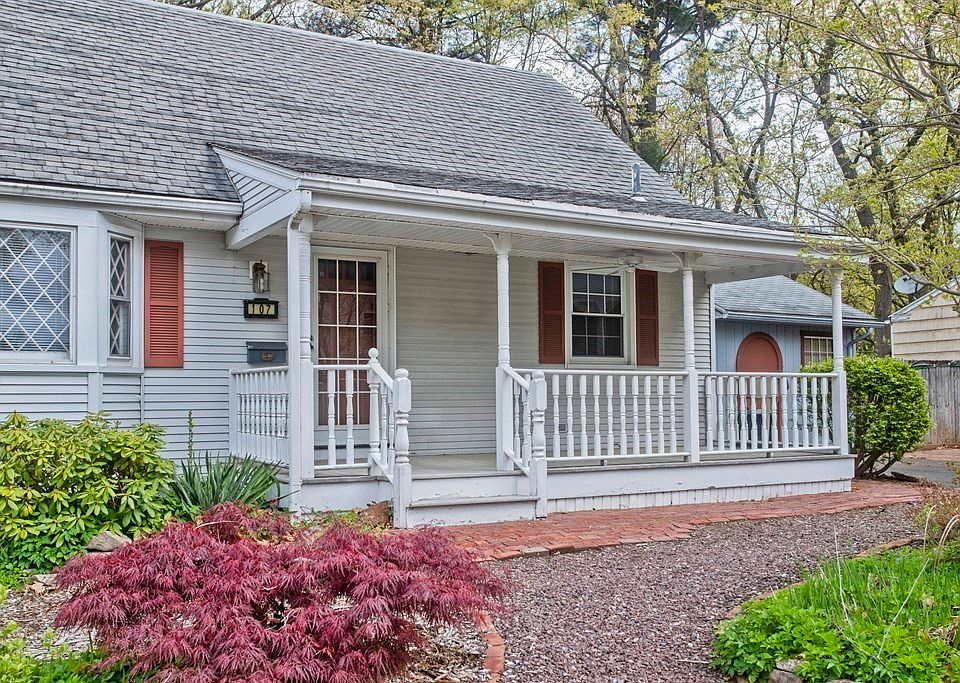 107 Old Farm Rd, Chicopee, MA 01020 Zillow