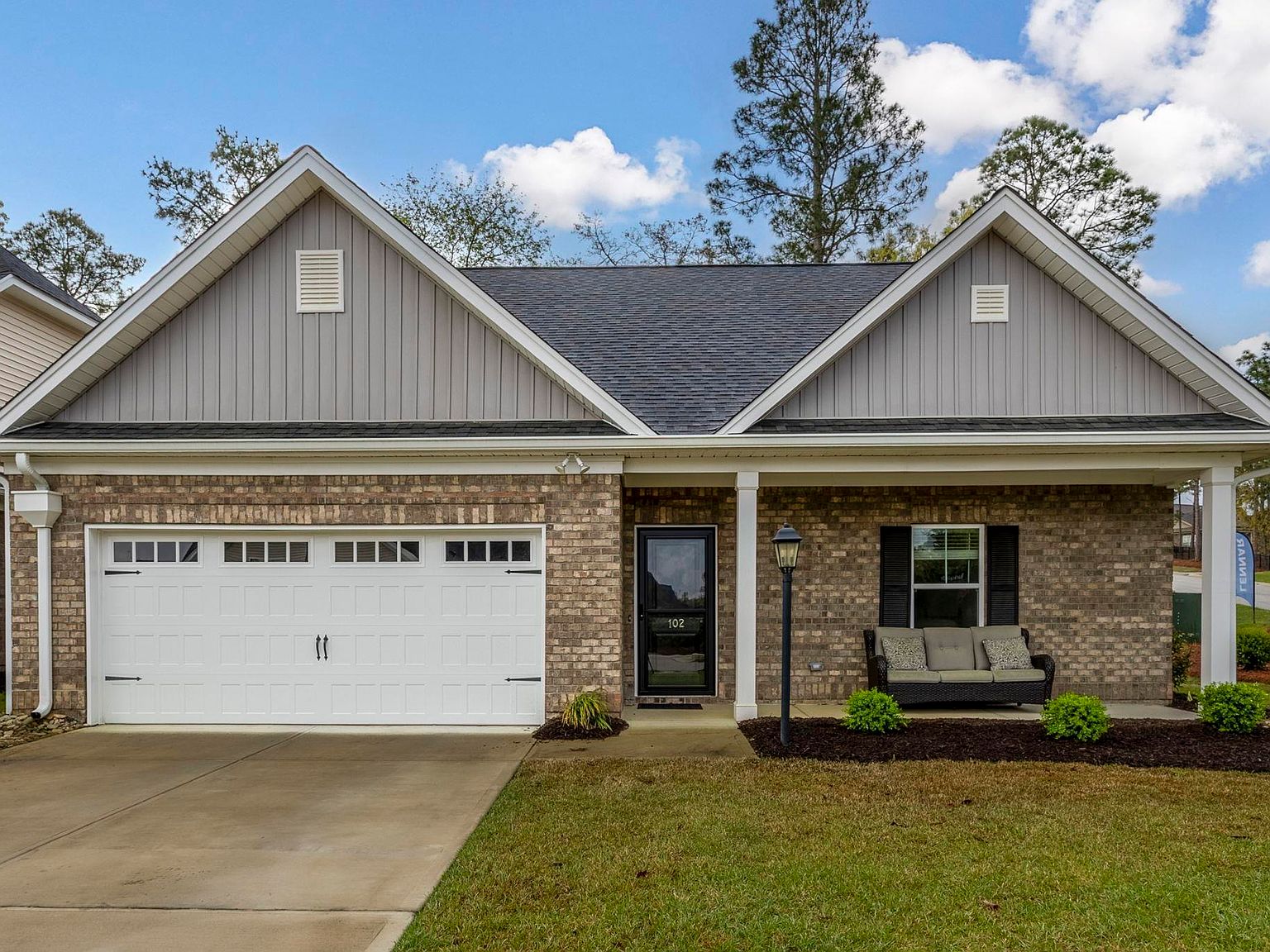 102 Backspin Dr