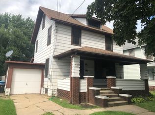 321 Lincoln Way, Dixon, IL 61021