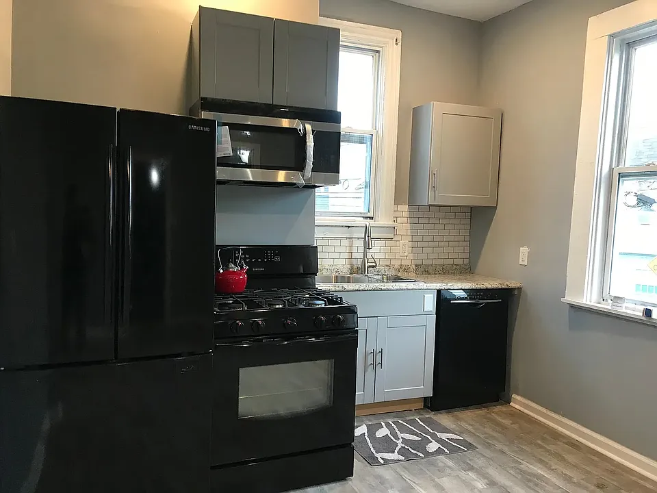 361 Wyoming St #2