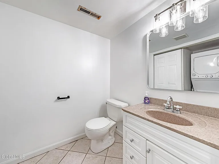 208 Whitetail Ct — Photo 7