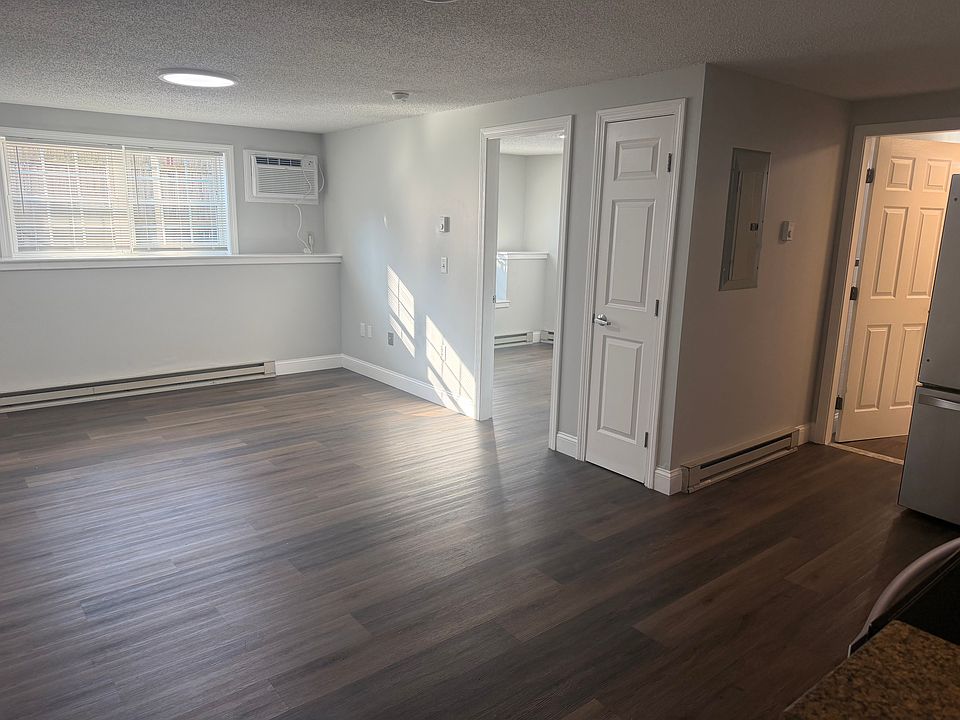 1st image of 13 Pezzullo St #1