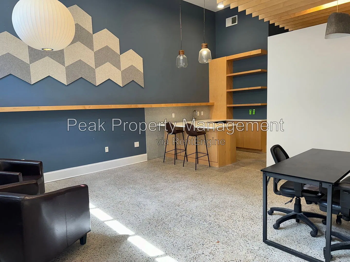 114 N 3rd St — Photo 2