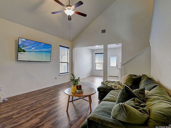 2nd image of 6547 CANDLEVIEW CT
