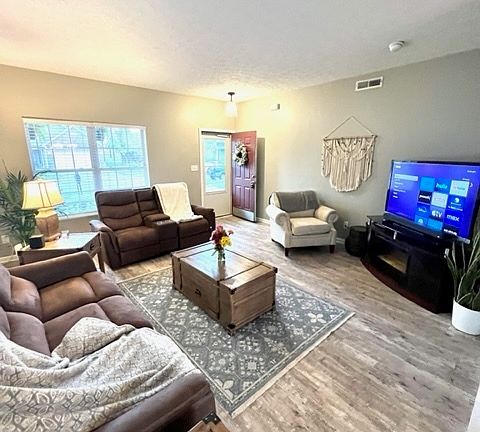 3rd image of 7853 Sergi Canyon Dr