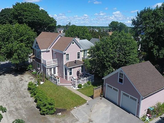 2nd image of 13 Bromfield St