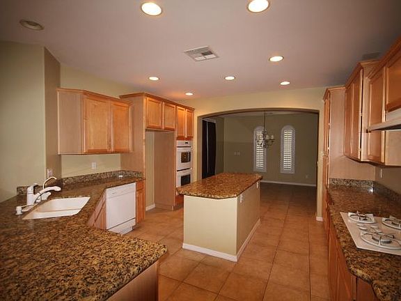 3rd image of 208 Popolo Dr
